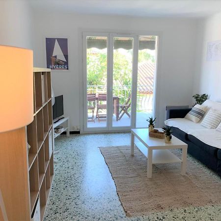 Beaux Appartements 3 Pieces Avec Espaces Exterieurs Et Parking - Proche Plage อิแยร์ ภายนอก รูปภาพ
