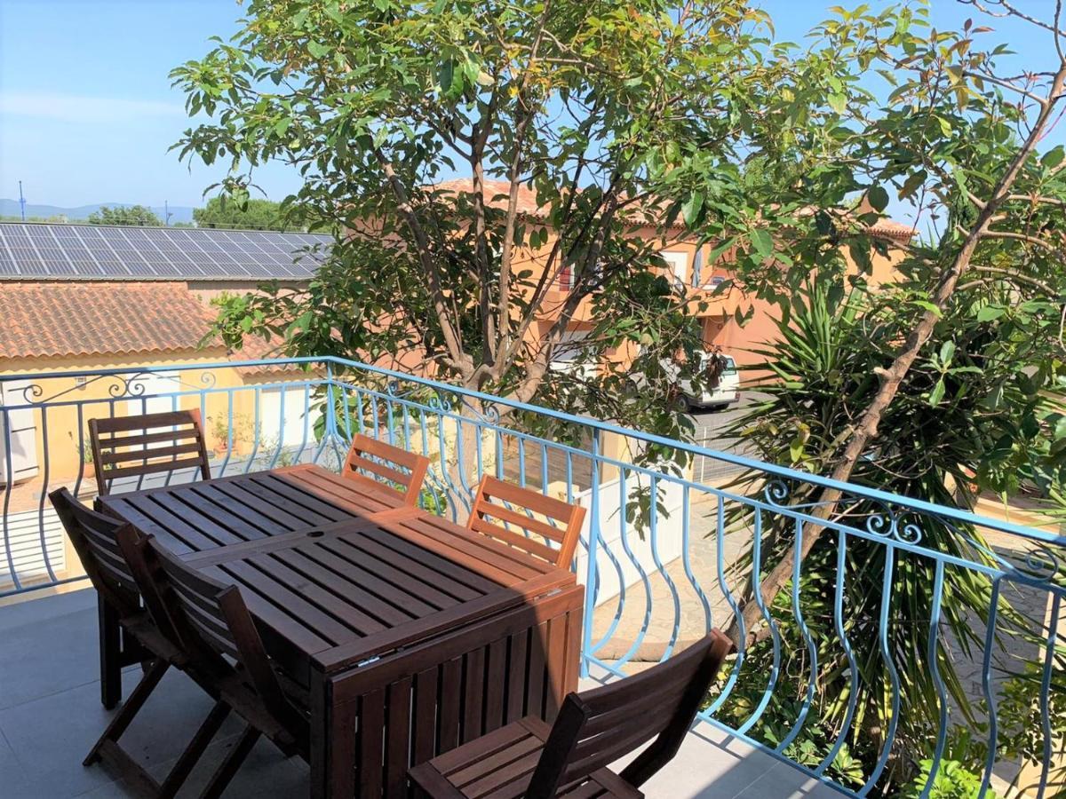 Beaux Appartements 3 Pieces Avec Espaces Exterieurs Et Parking - Proche Plage อิแยร์ ภายนอก รูปภาพ