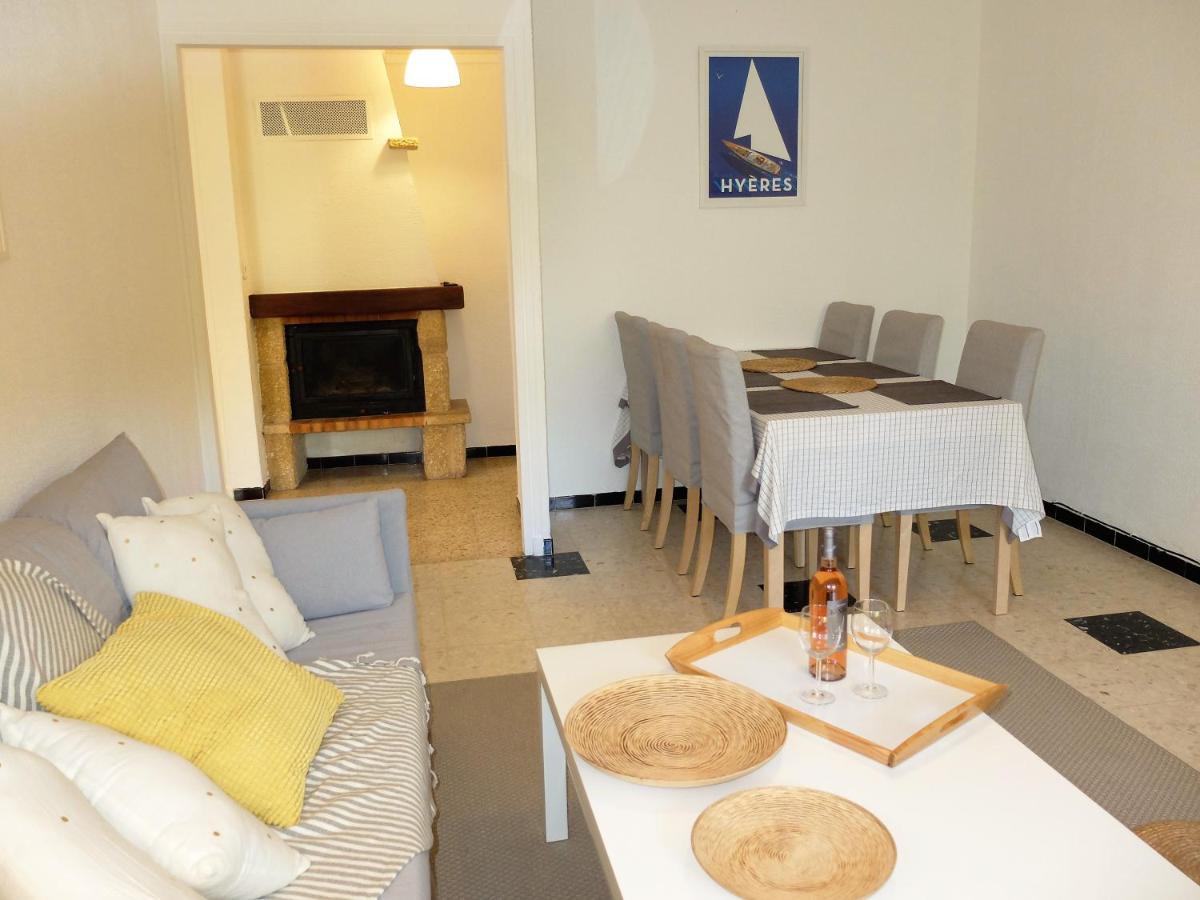 Beaux Appartements 3 Pieces Avec Espaces Exterieurs Et Parking - Proche Plage อิแยร์ ภายนอก รูปภาพ