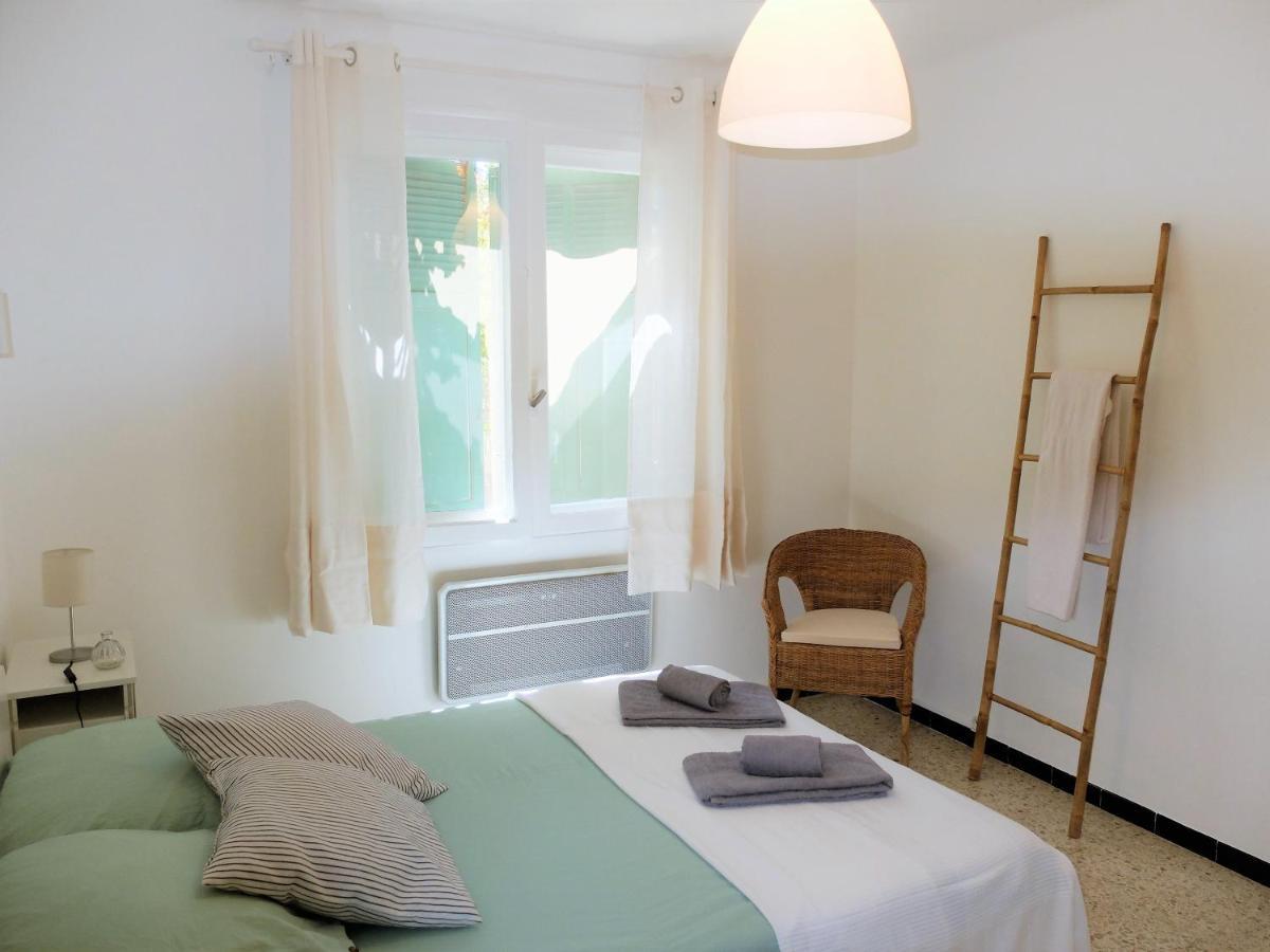 Beaux Appartements 3 Pieces Avec Espaces Exterieurs Et Parking - Proche Plage อิแยร์ ภายนอก รูปภาพ