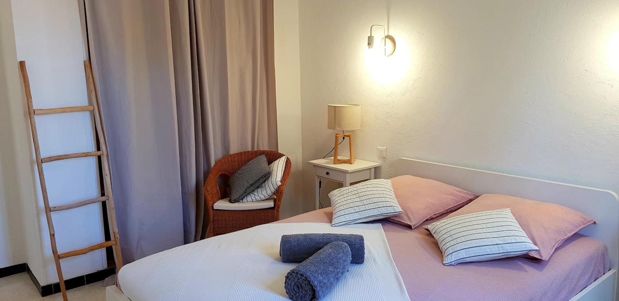 Beaux Appartements 3 Pieces Avec Espaces Exterieurs Et Parking - Proche Plage อิแยร์ ภายนอก รูปภาพ