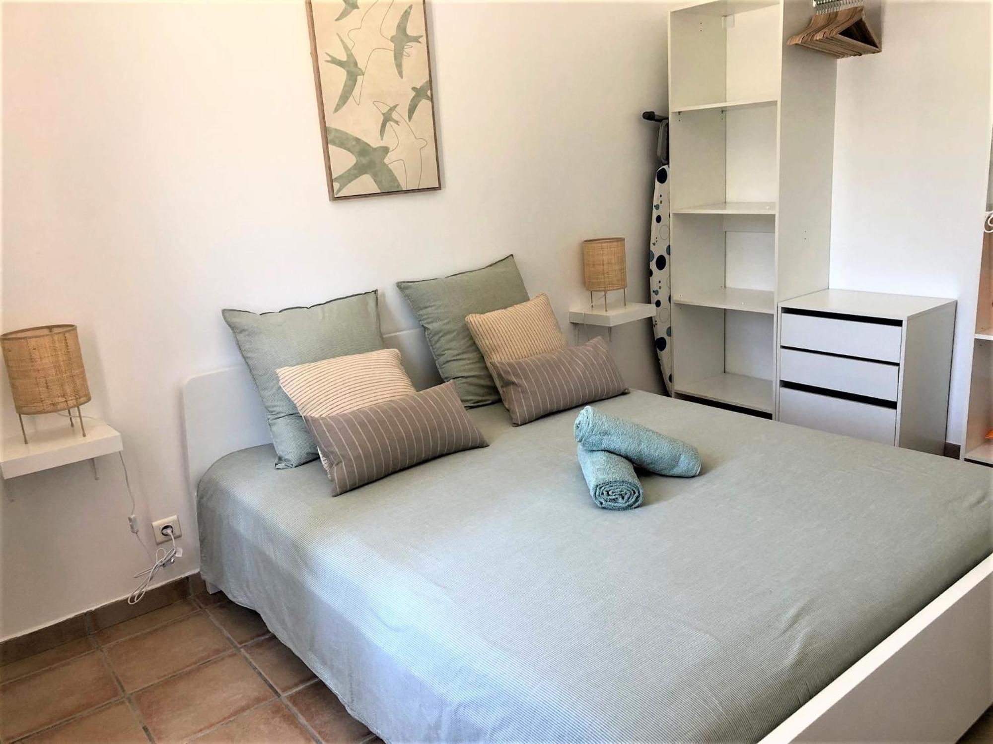 Beaux Appartements 3 Pieces Avec Espaces Exterieurs Et Parking - Proche Plage อิแยร์ ภายนอก รูปภาพ